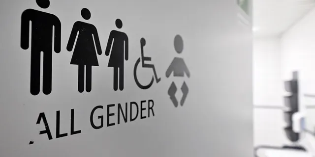 Florida district sends memo about enforcing state laws on transgender bathrooms and preferred pronouns